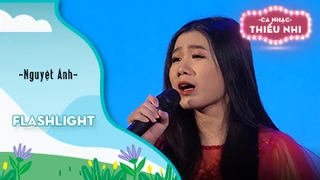 Ca khúc Flashlight - Biểu diễn Nguyệt Ánh