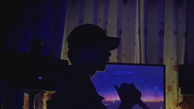 Anh Chỉ Muốn - Rin