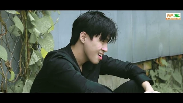 Nhà Thơ Tình Si - Doll Phan Hiếu