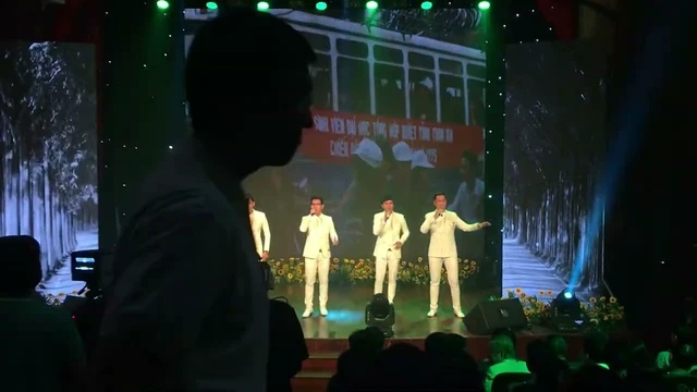 Ngọc Trong Đá - Nhóm FM 