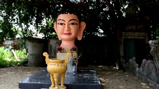 PHẬT Ở TRONG TÂM - Trường Sơn